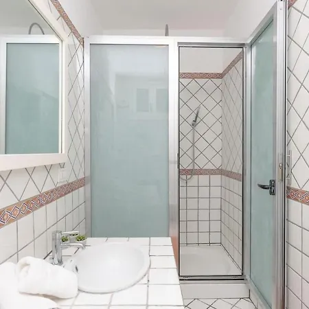 Realty Holidays - Pinnidy' S House Appartamento