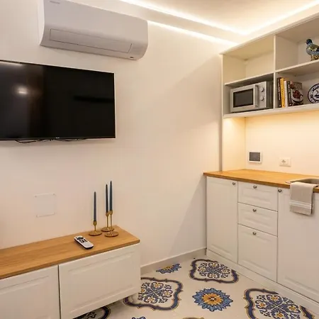 Seasuntour - Pinnidy' S House شقة