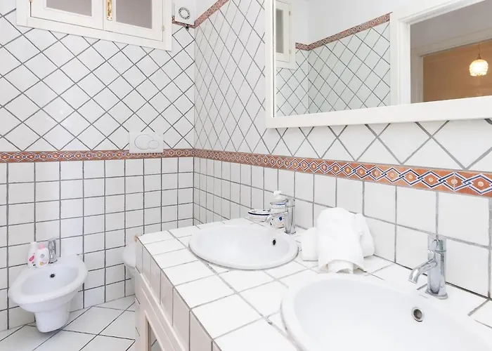 Seasuntour - Pinnidy' S House