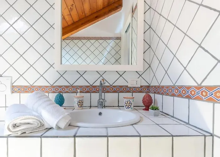 Seasuntour - Pinnidy' S House *